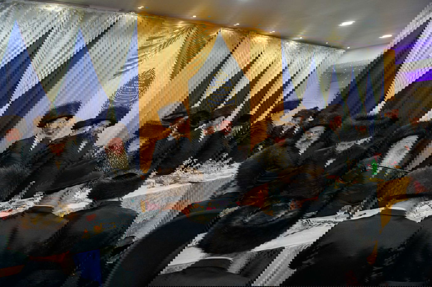 תיעוד: האדמו"ר מויז'ניץ בביקור בזק בלונדון