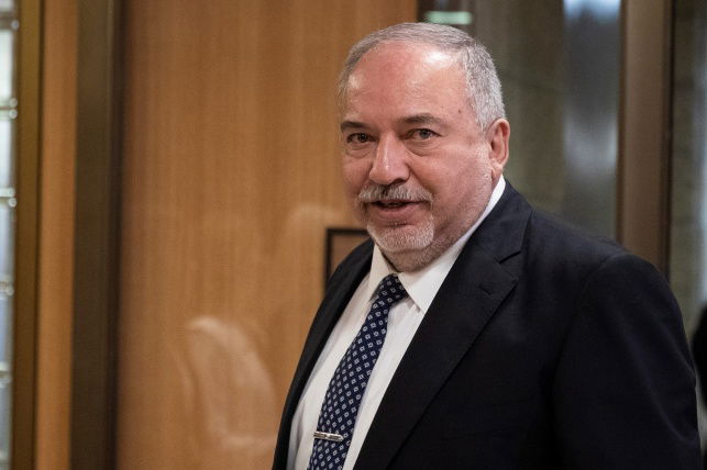 שר האוצר ליברמן