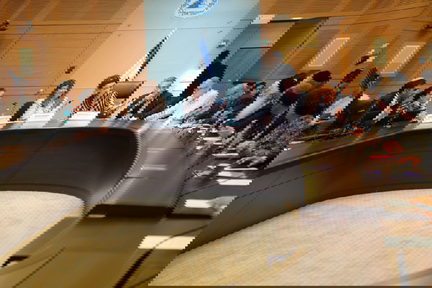 מאיר פרוש לעידית סילמן: "את מתנהגת כמו ילדה קטנה"