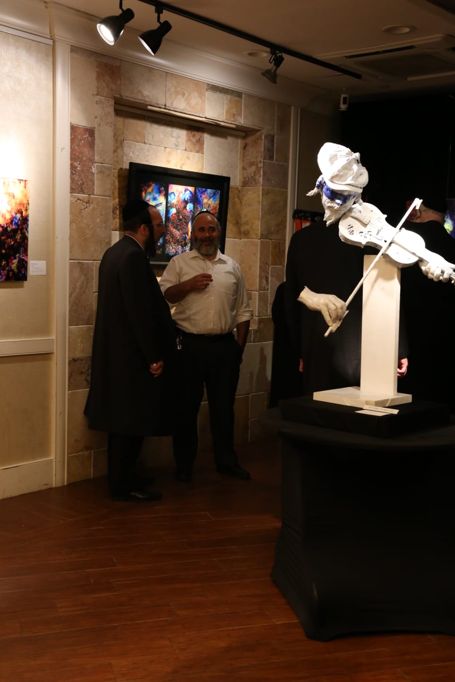 הגלריה הניו-יורקית המציגה אמנות חסידית