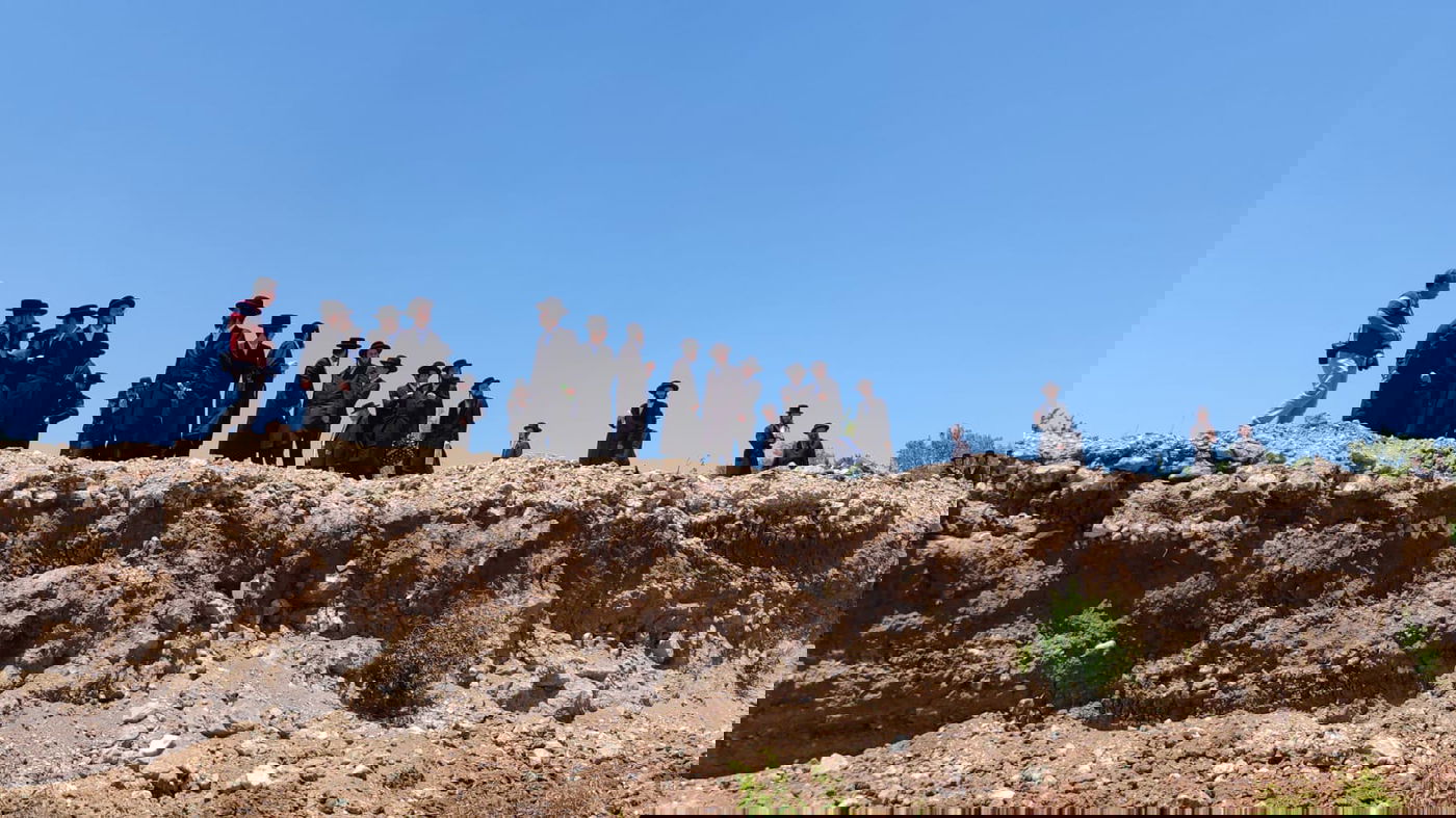 אלף מפגינים בגוש עציון; רימוני הלם על רכבו של הגאב"ד