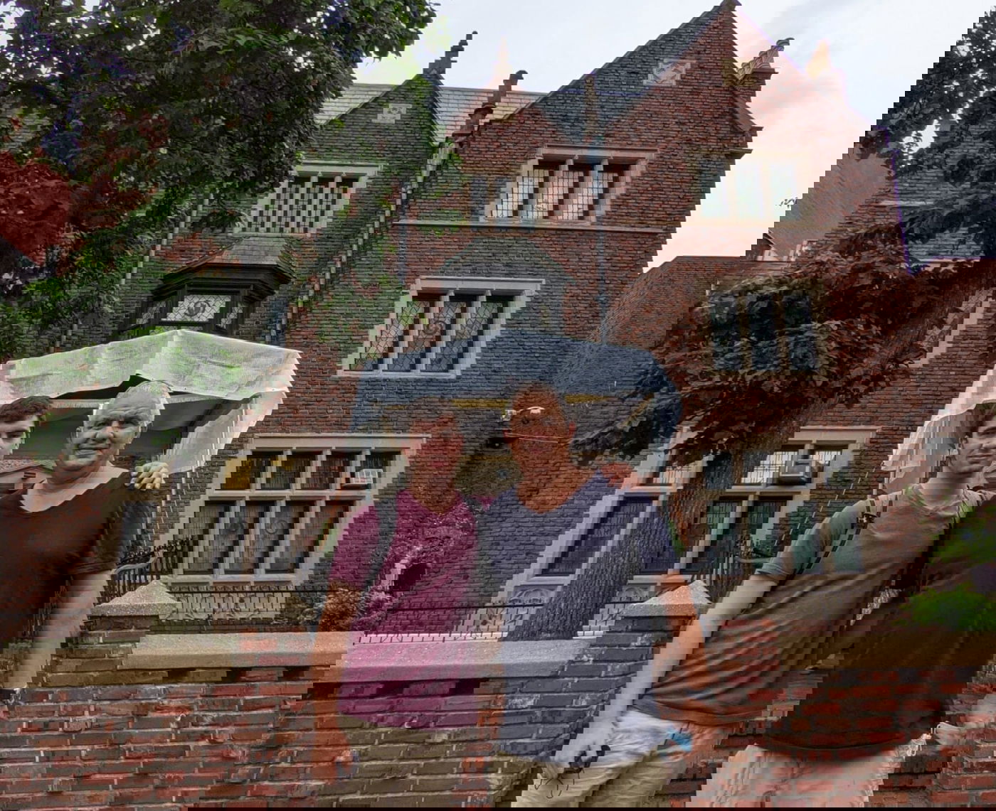 האלוף וראש אכ"א ביקר ב-770 והניח תפילין