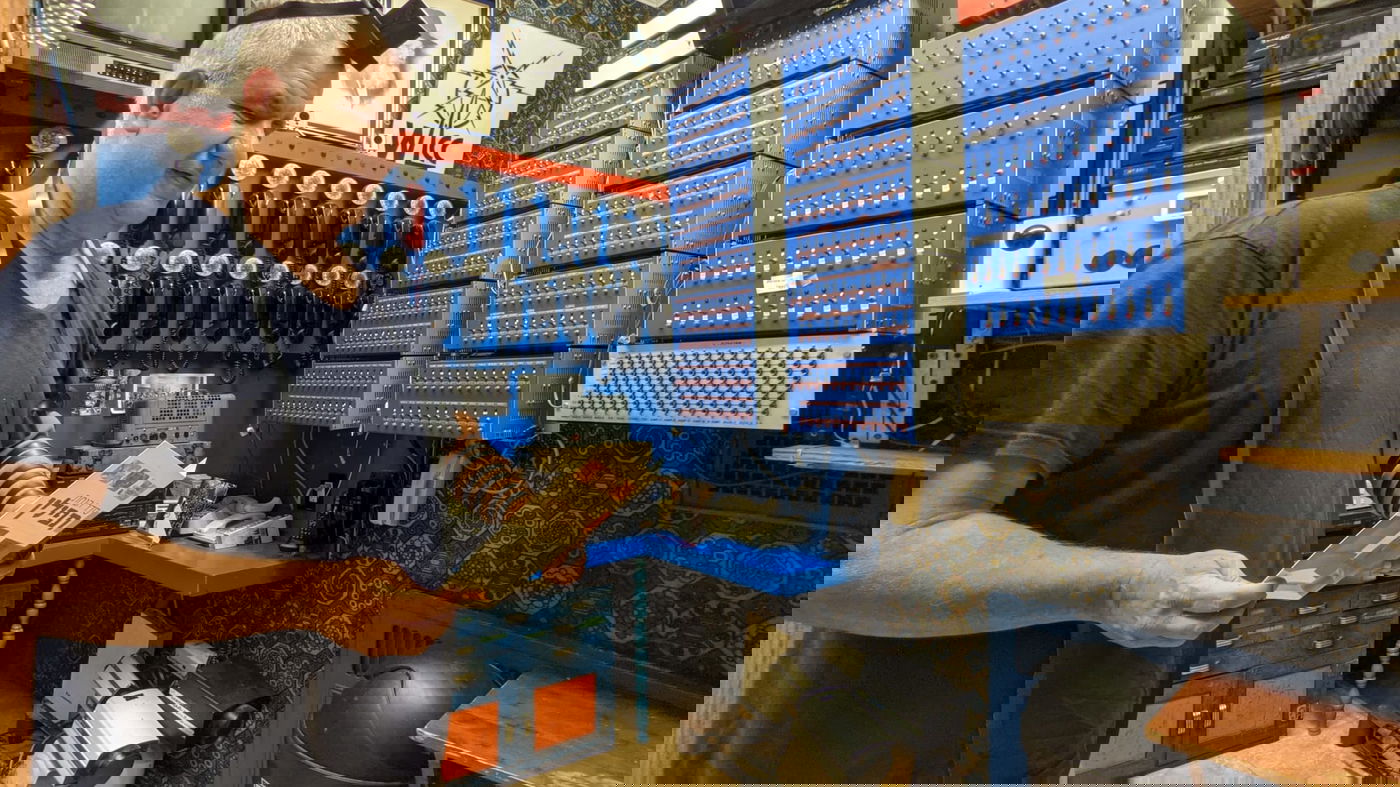 האלוף וראש אכ"א ביקר ב-770 והניח תפילין