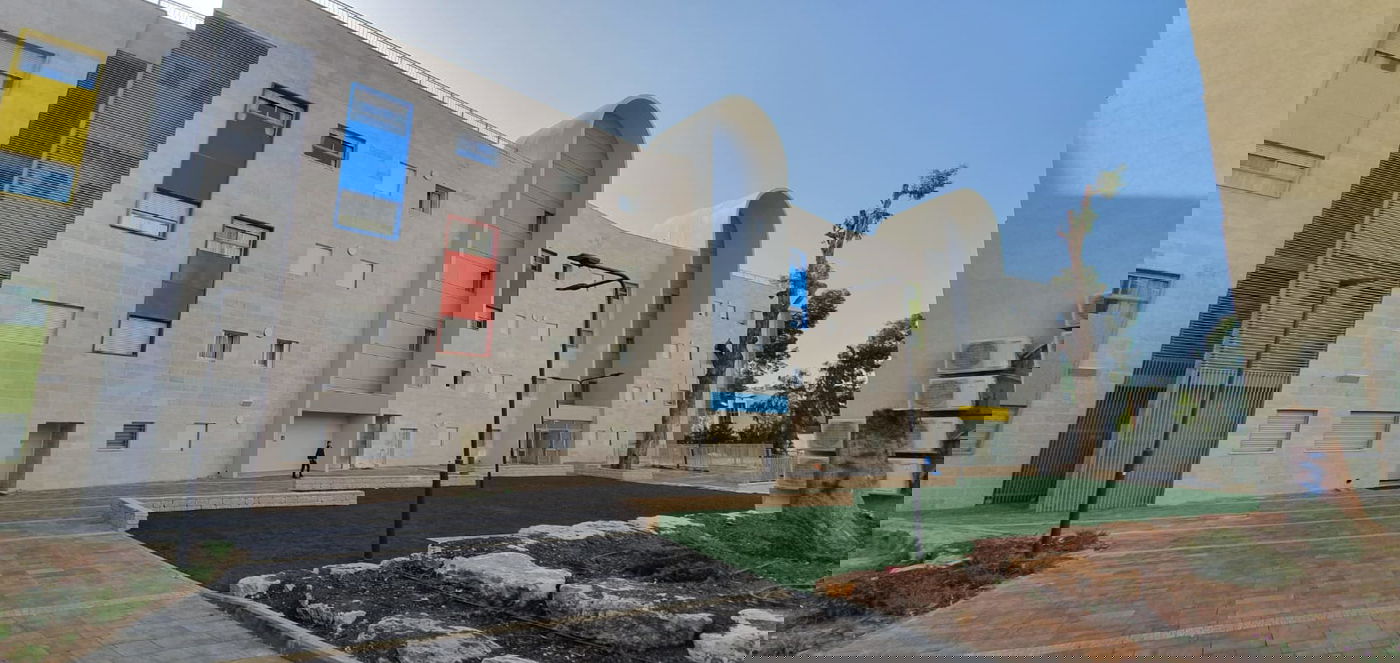 "הבוגרים מהווים את רוב אנשי הצוות של המקום, הם מטבע הדברים מבינים טוב יותר את נפש הילד"