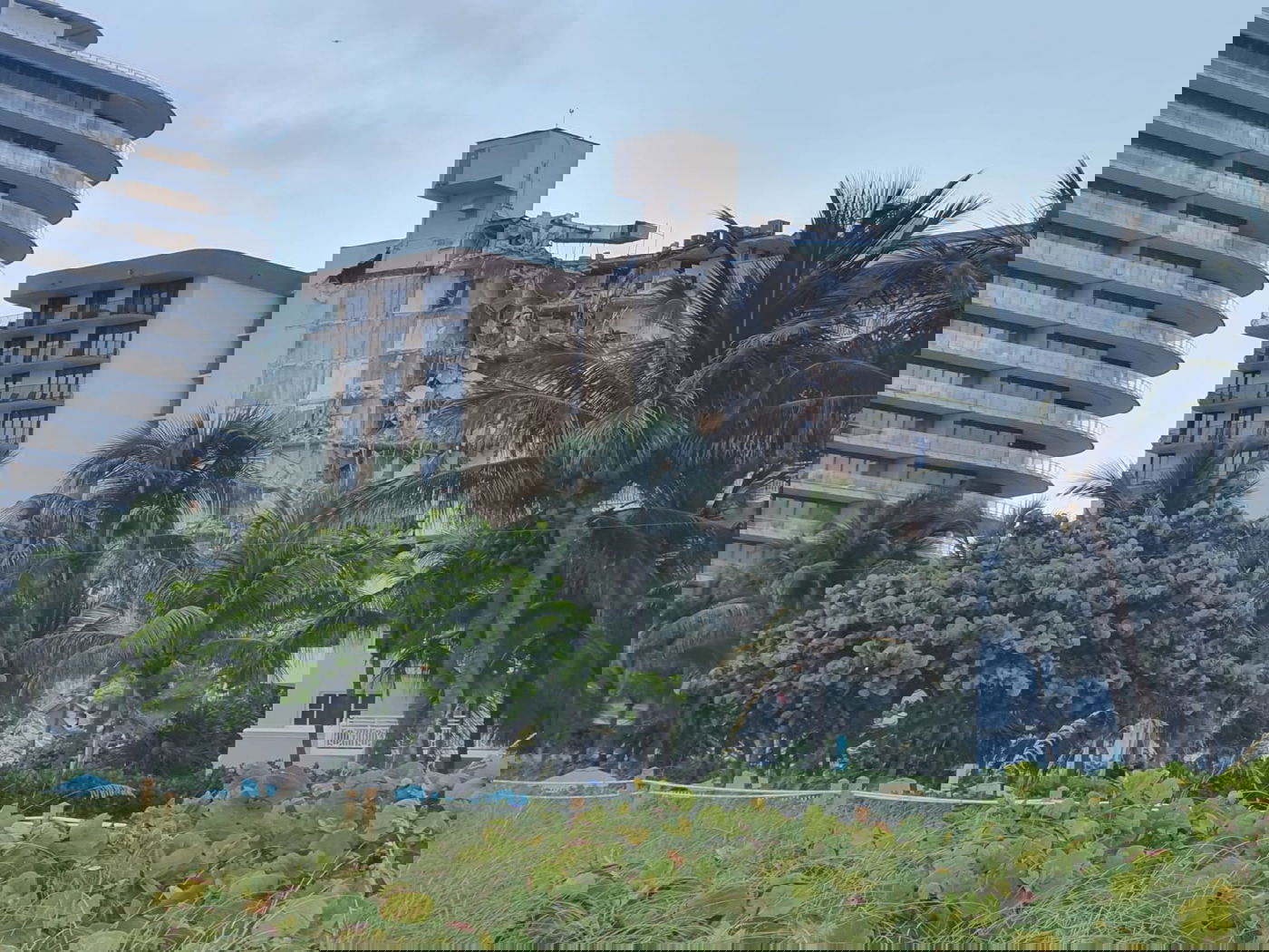 99 נעדרים באסון קריסת הבניין בעיר מיאמי כ-150 פצועים