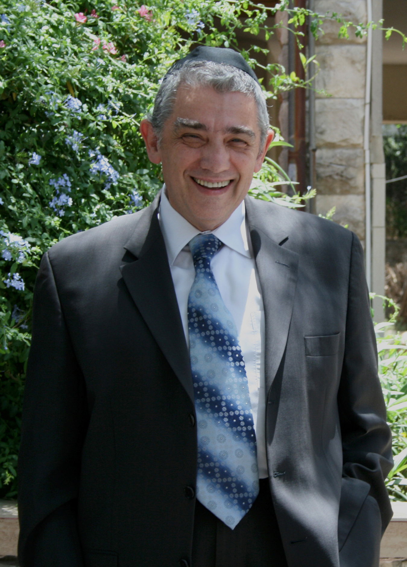 מציל הילדים - ד"ר אלי שוסהיים ז"ל