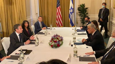 שר החוץ לפיד ומזכיר המדינה האמריקני בלינקן