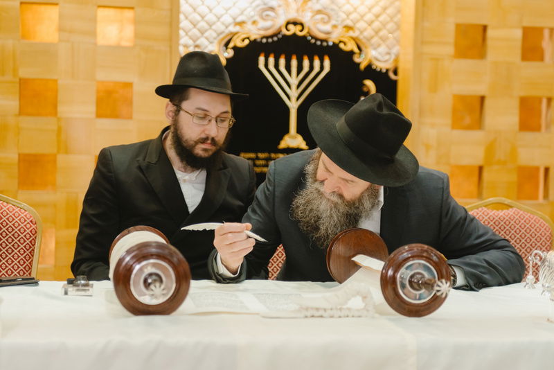 ספר תורה חדש הוכנס בעיר הרוסית; צפו