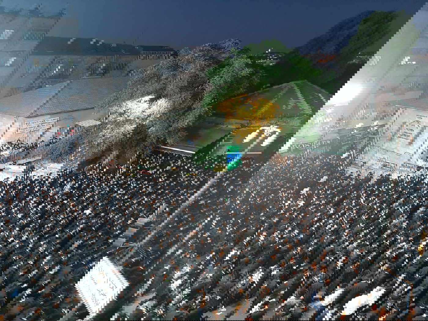 אלפים בעצרת המחאה של 'העדה'; "כבוד התורה"