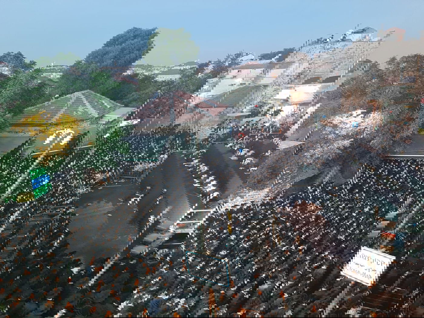 אלפים בעצרת המחאה של 'העדה'; "כבוד התורה"