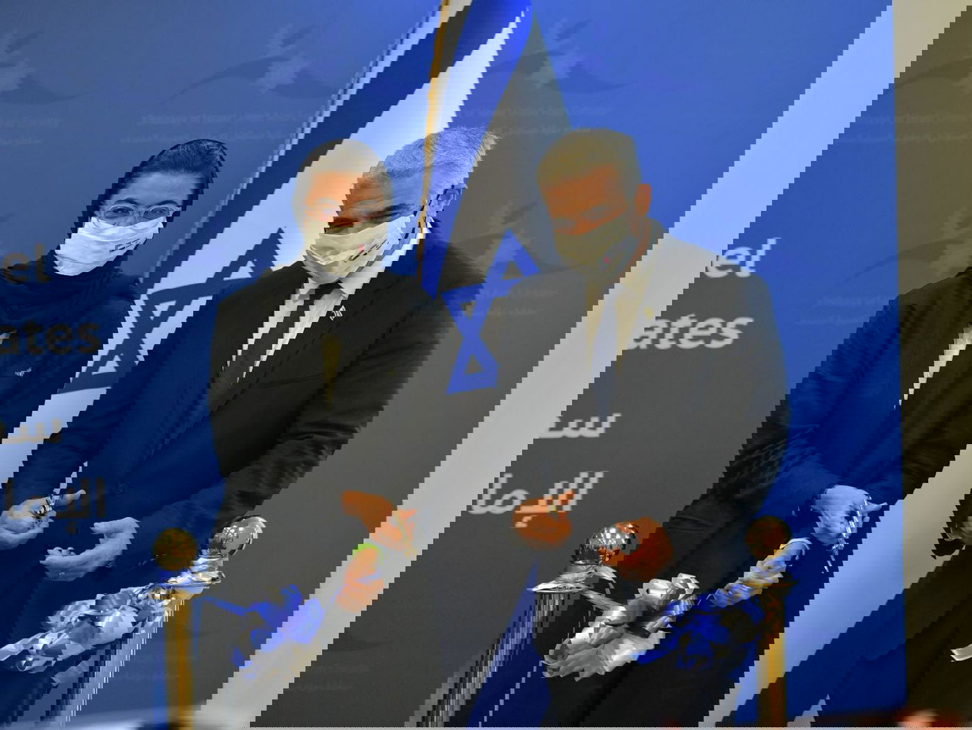 שגרירות ישראל נחנכה באבו-דאבי; יאיר לפיד הודה לנתניהו