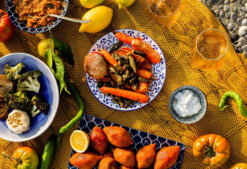 תוּם - רוטב שום לבנוני נהדר