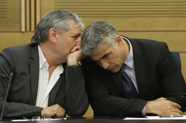 ח"כ כהן עם יו"ר מפלגתו לפיד