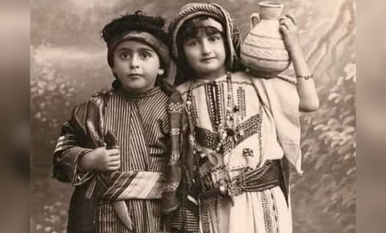 ילדים פלסטינים לבושים ב'זברה', ב-1924