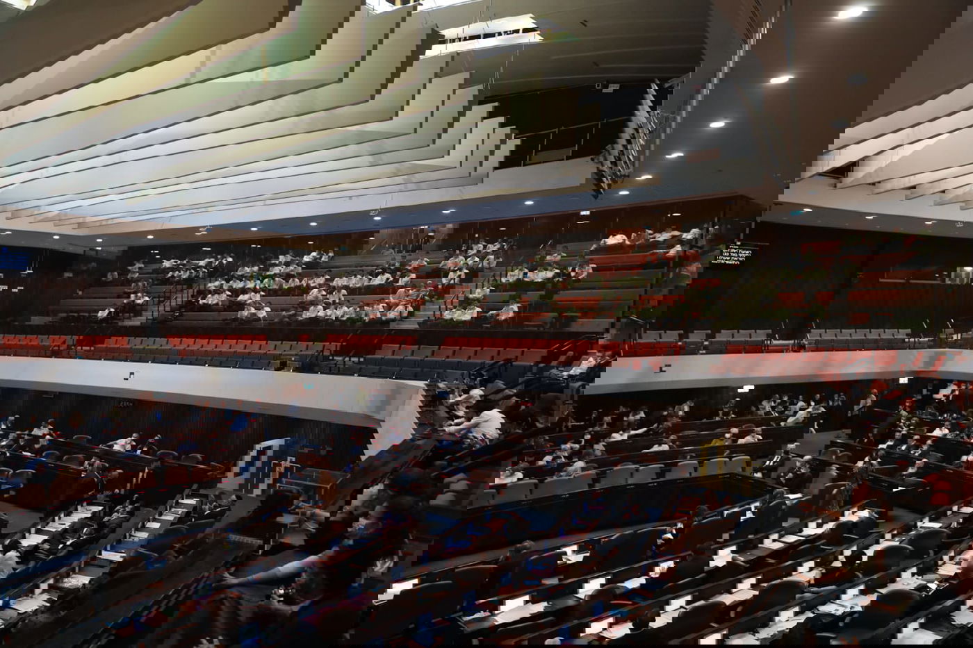 הלילה הסוער בכנסת בעדשת צלם 'כיכר' • גלריה