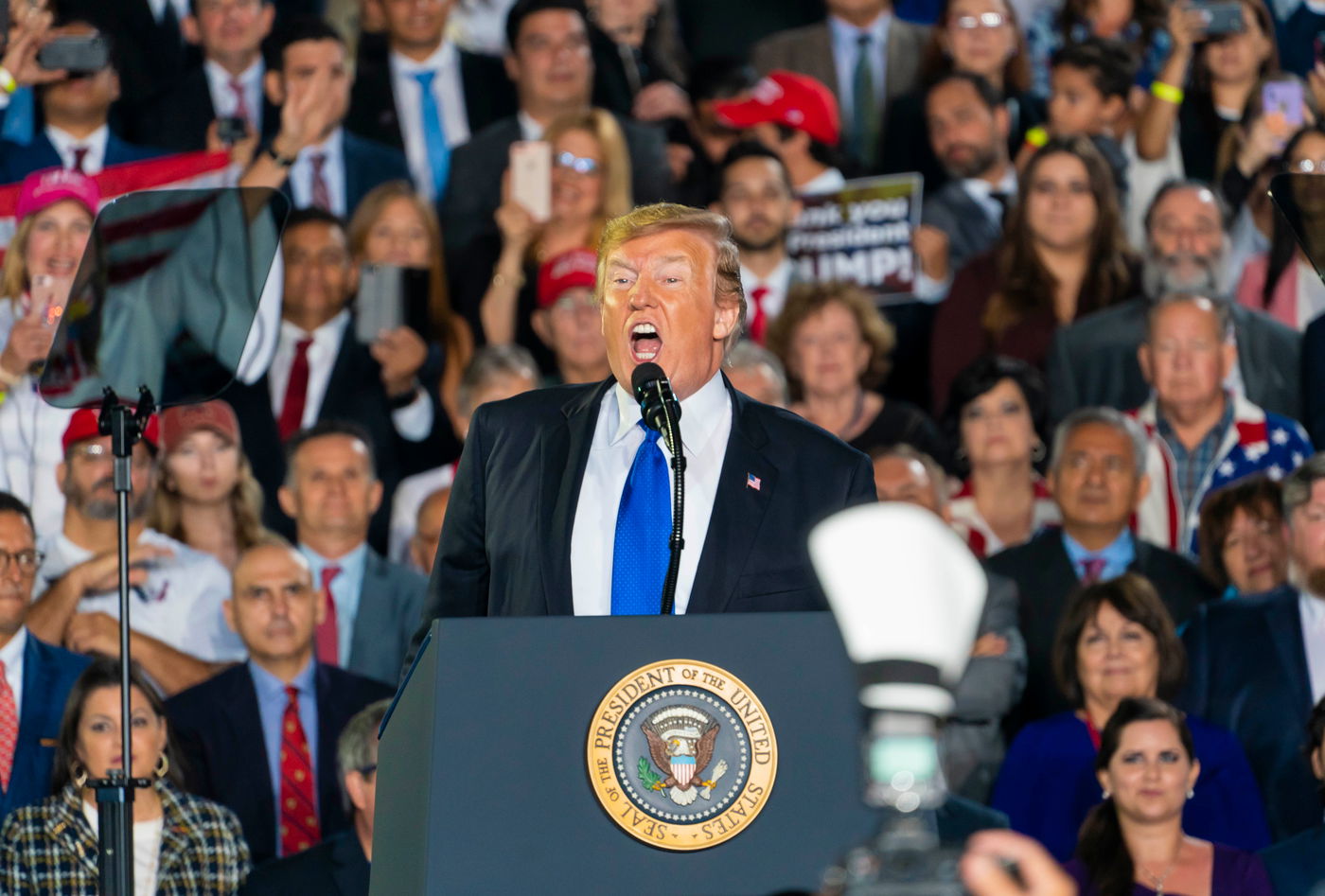 טראמפ נואם, ארכיון