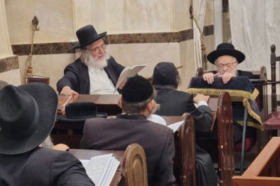 הגר"ב אלישיב במסירת השיעור