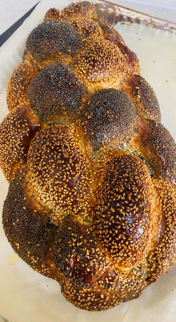 חלה קלועה מ-5 רצועות