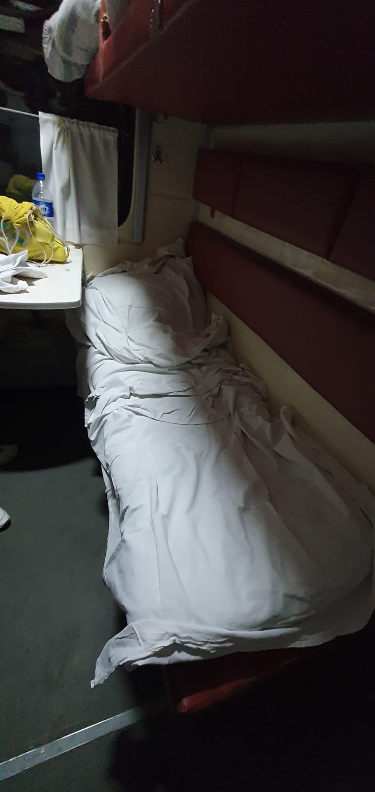 מדהים: המסע של התייר חרדי ברכבת לאוזבקיסטן • צפו