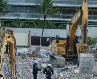 השדרן מנחם טוקר בתיעוד מזירת האסון