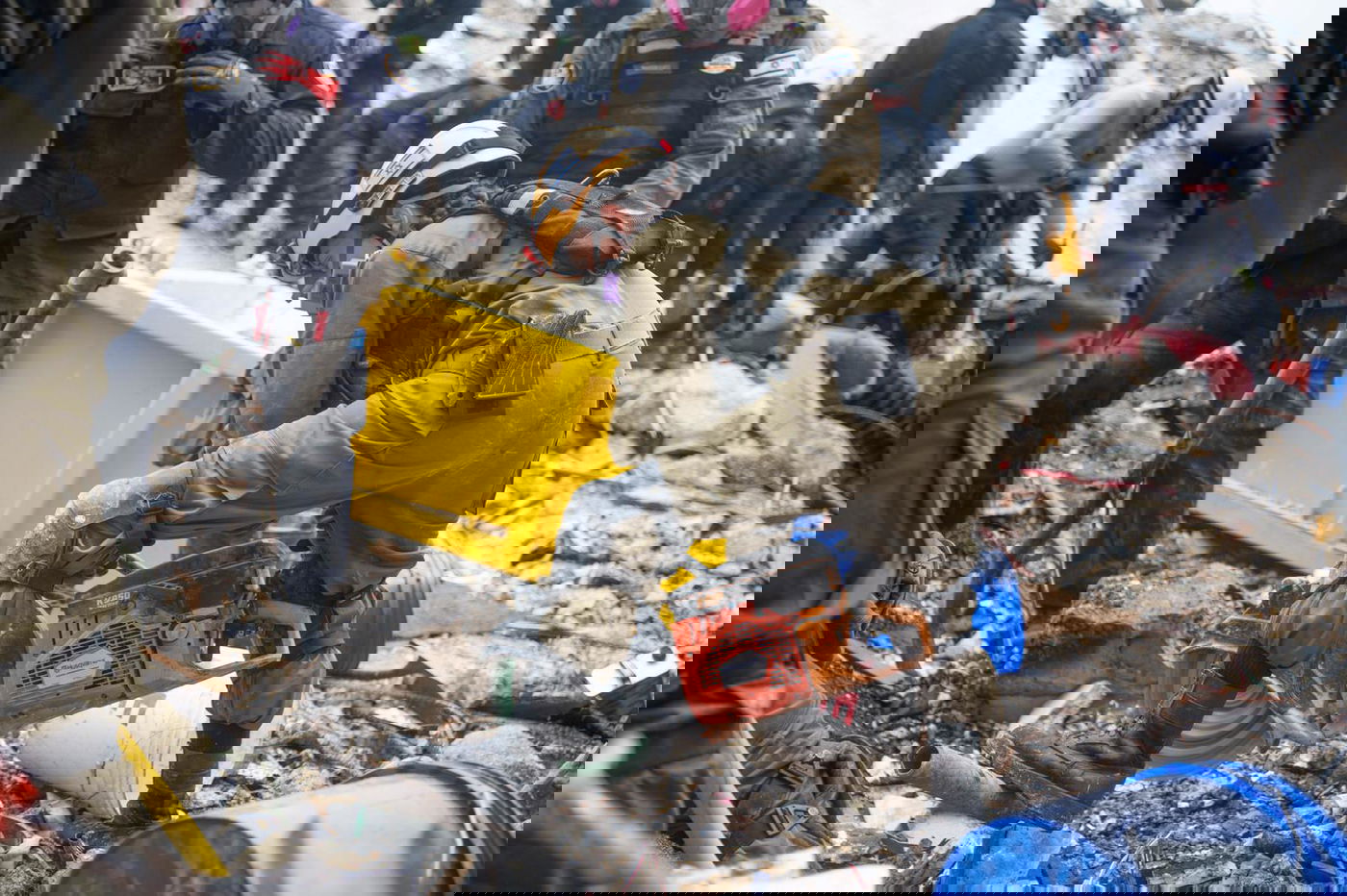 האסון במיאמי: 86 הרוגים אותרו, 43 נעדרים