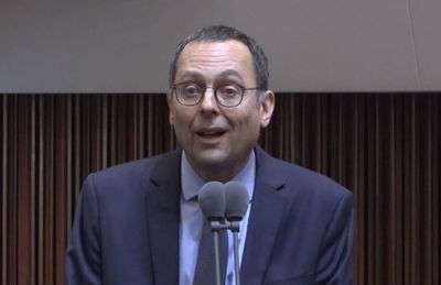 בווידיאו: האוזר בנאום בן דקה, אתמול בכנסת