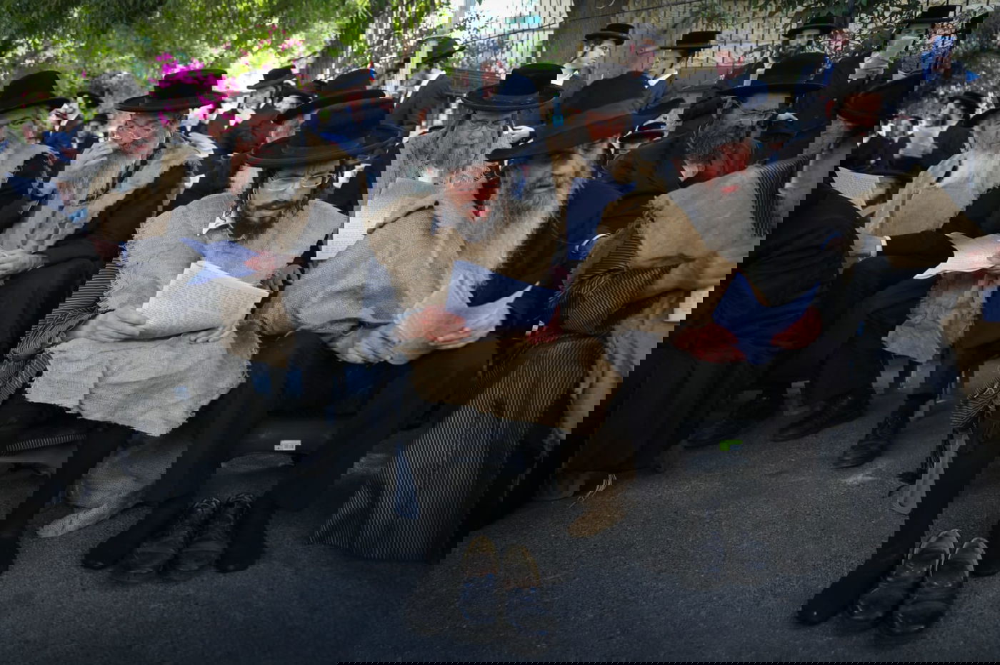 במחאת הרכבת בבר אילן: שק ואפר ו'תיקון'