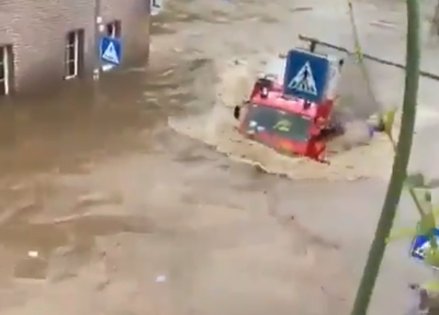 כבאית לכודה