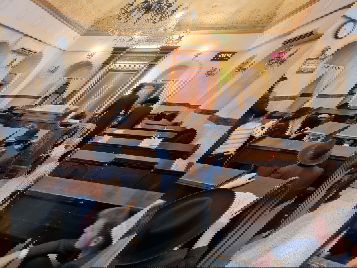 במא"ש: הגר"ב אלישיב בקריאת איכה • צפו