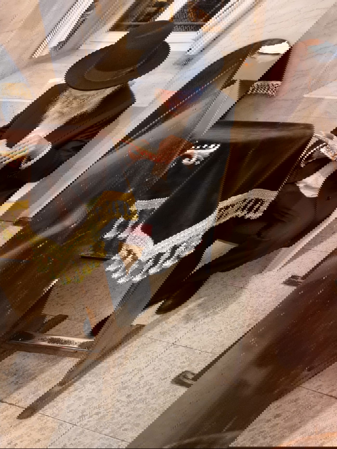 במא"ש: הגר"ב אלישיב בקריאת איכה • צפו