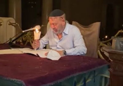 הרב די סייני עם הנר