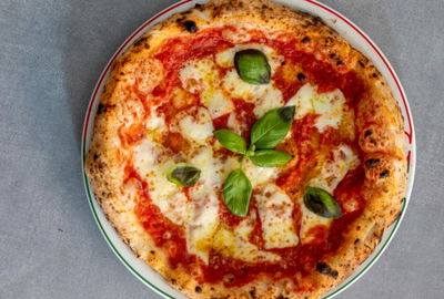 פיצה נפוליטנית - קלאסיקה איטלקית