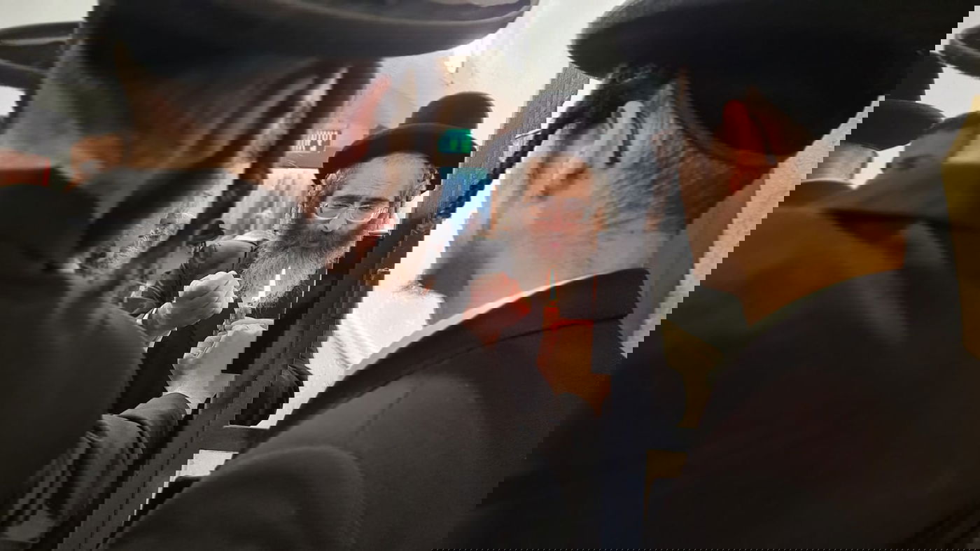 ליל תשעה באב, בציון הרשב"י במירון; צפו