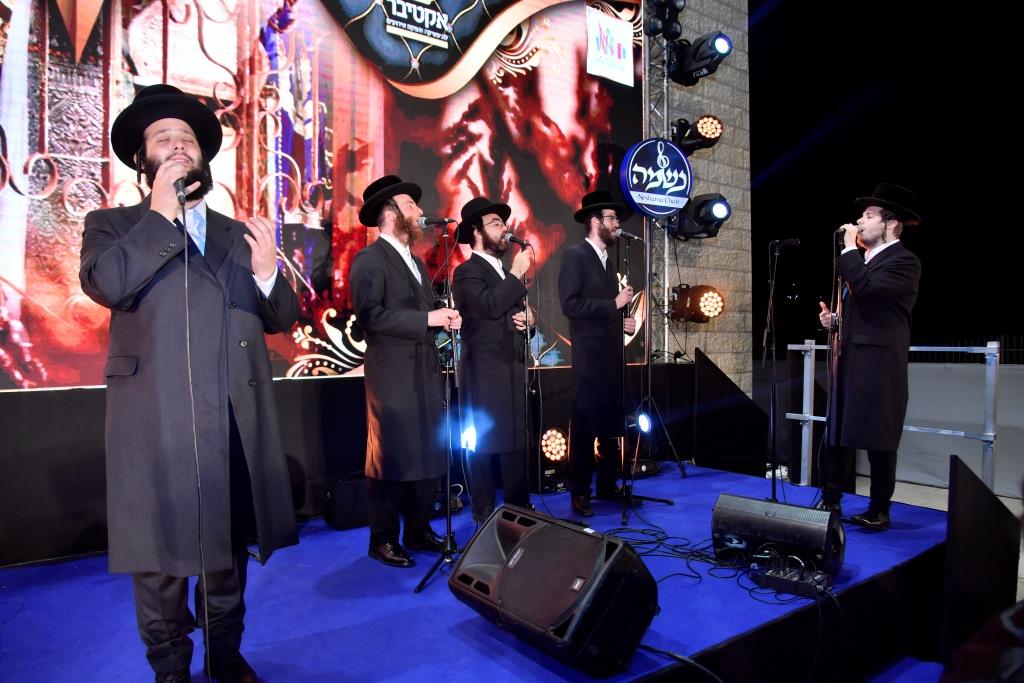 ב'עמלים בתורה' סיימו את הש"ס וציינו עשור להקמת הכולל