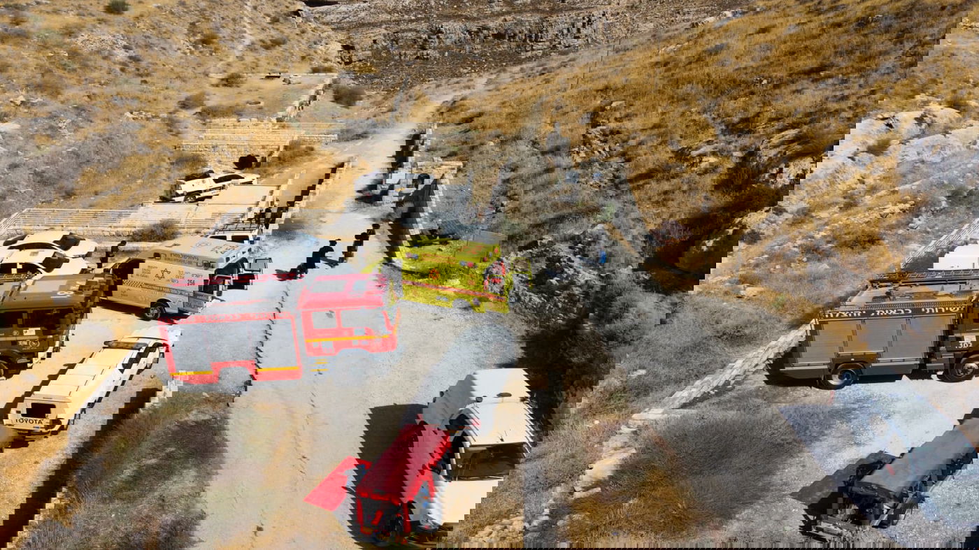 במהלך טיול במערת חריטון: חסיד גור נפל מגובה רב - וחולץ