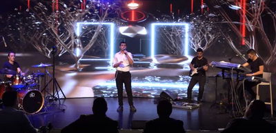 על במת שלוה