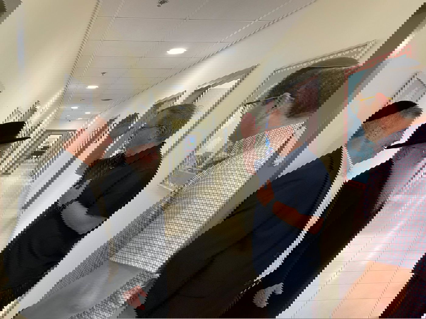 רבה של קריית מלאכי ביקר במפעל הגלידות