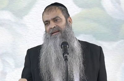 הרב רפאל זר בפינה לפרשת ואתחנן • צפו