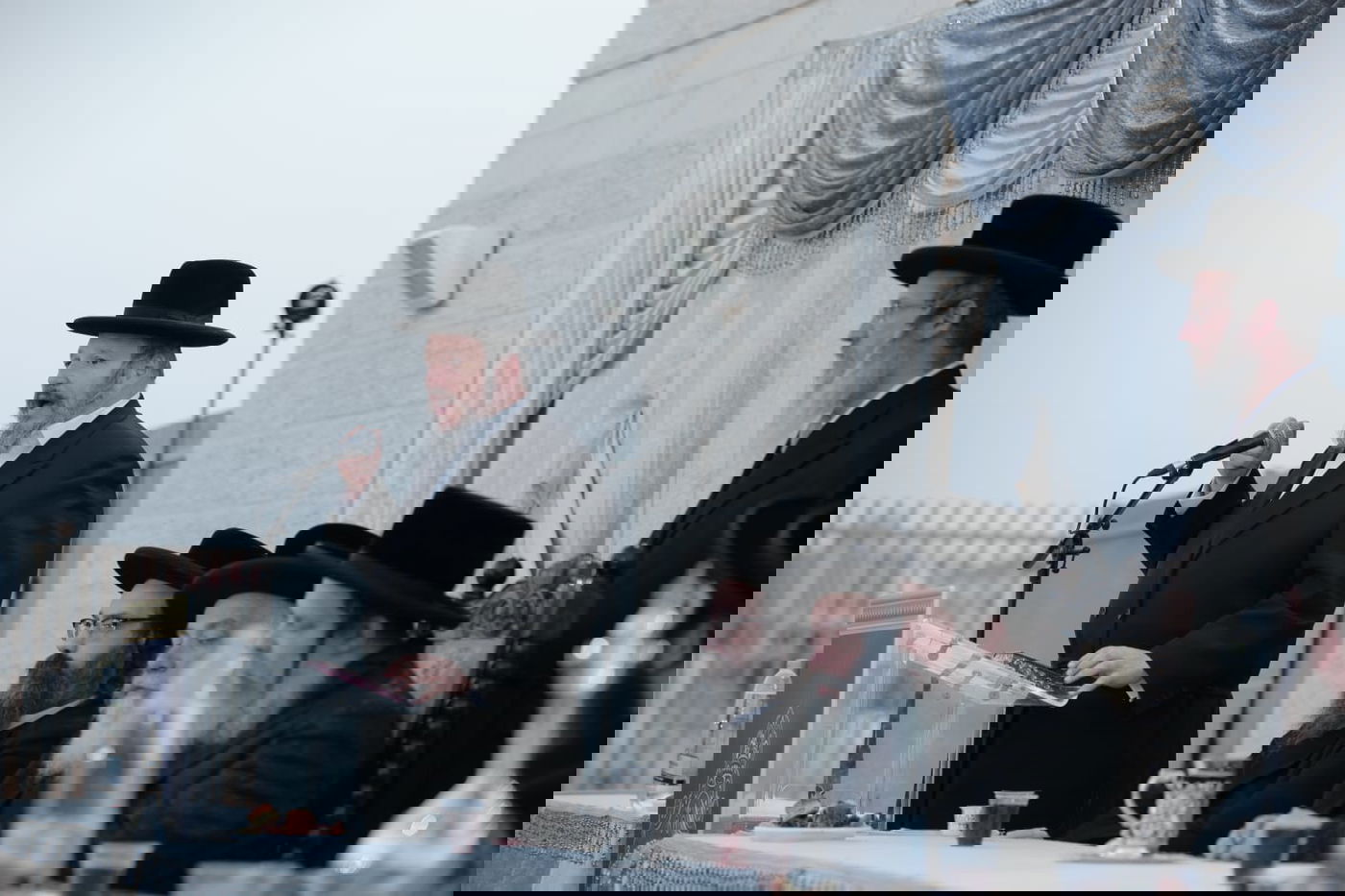 קבעו מזוזות: בנדבורנה ביתר חנכו תלמוד תורה חדש