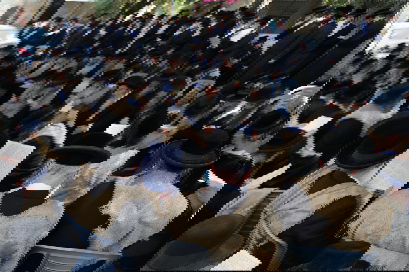 במחאת הרכבת בבר אילן: שק ואפר ו'תיקון'