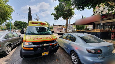 מכת חום: גבר נמצא בלי הכרה בחצר הבניין