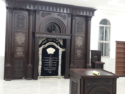 ארון הקודש החדש שנבנה ב'שטיבל'