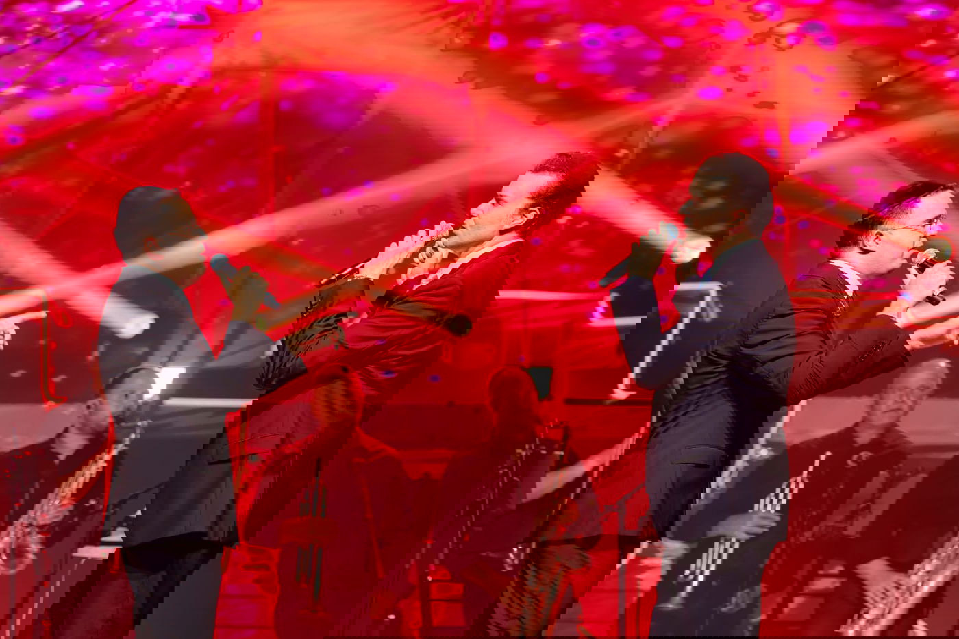 אוהד ואלפי בחורי ישיבות שרים 'בר אלעאי'