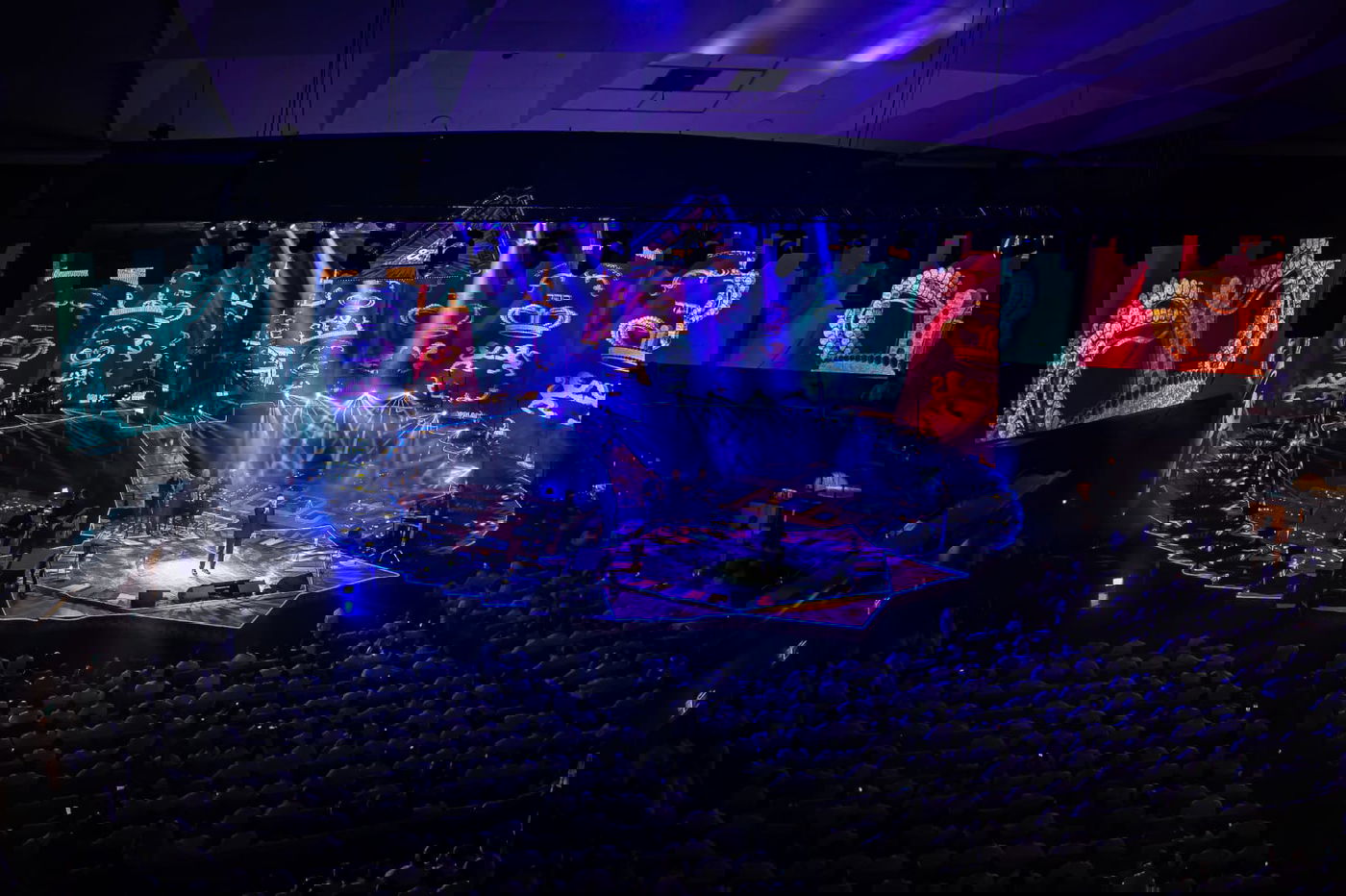 אוהד ואלפי בחורי ישיבות שרים 'בר אלעאי'