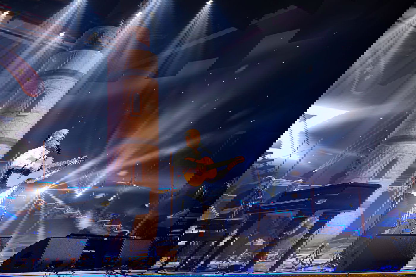 אוהד ואלפי בחורי ישיבות שרים 'בר אלעאי'