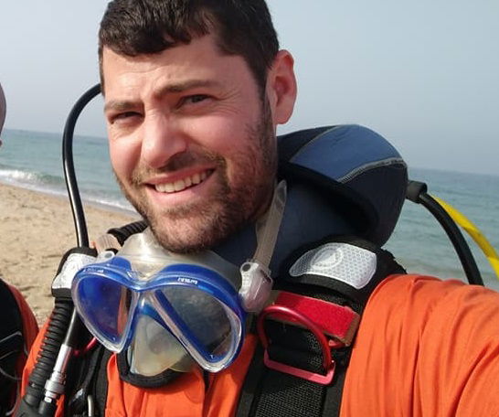 משה מנס, כותב הפוסט