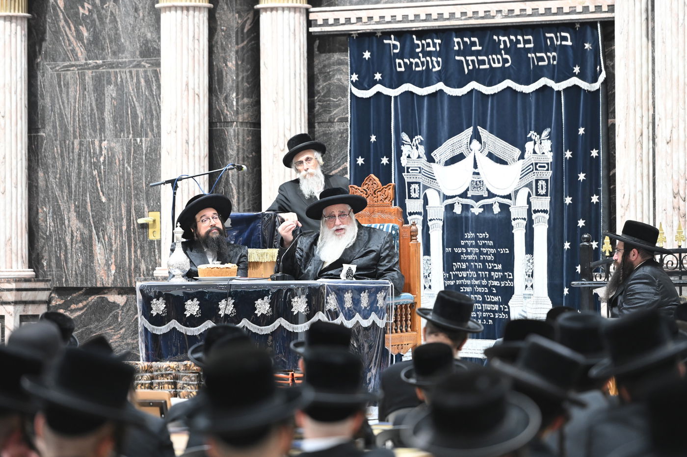 בראשות האדמו"ר: בצאנז פתחו את זמן אלול