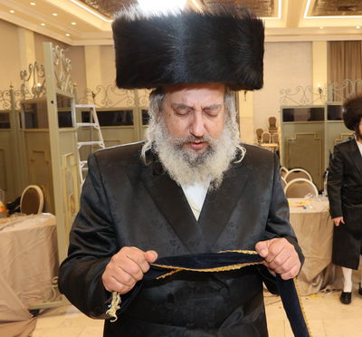 האדמו"ר מרימינוב יערוך 'טיש' ראשון בשילוב 'שלום זכר' לנכדו