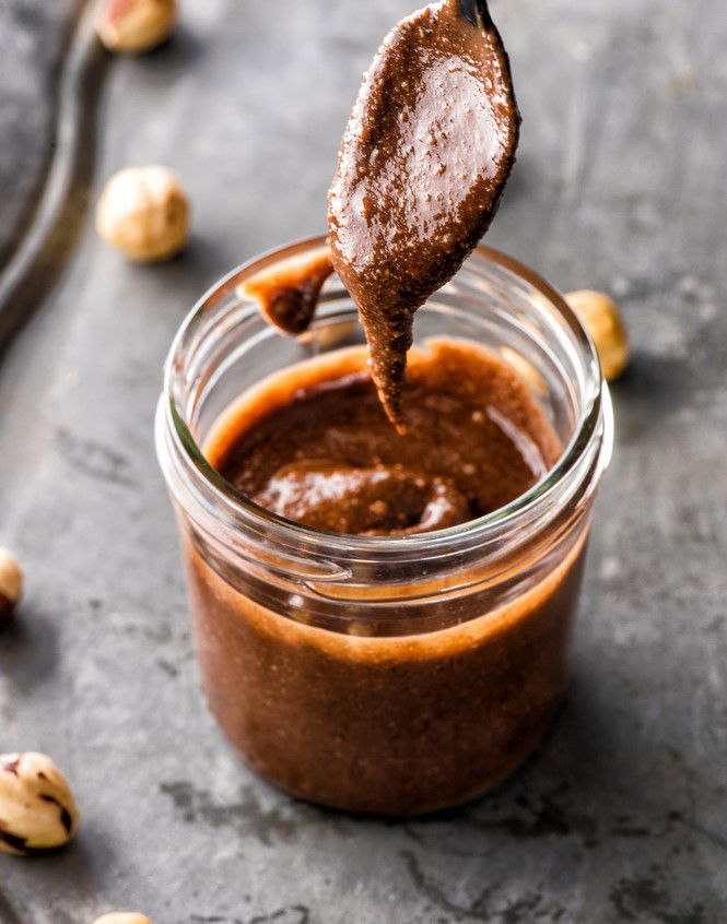 ממרח שקדים עם אגוזי פקאן ושוקולד