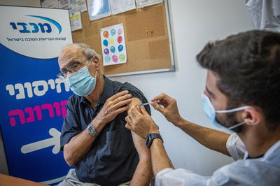 שיא חדש: 2,441 נדבקים חדשים בקורונה